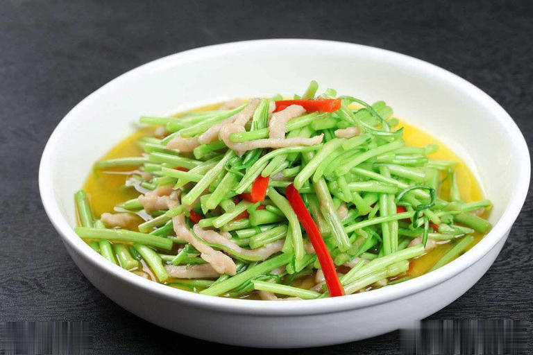 钾是香蕉21倍！中老年人秋季多吃这8道高钾菜，腿脚更有劲