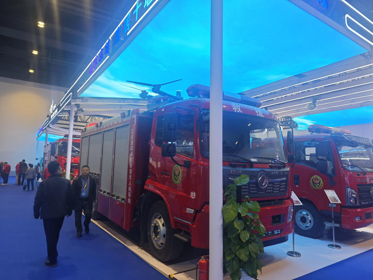 湖北十堰应急装备进京参展