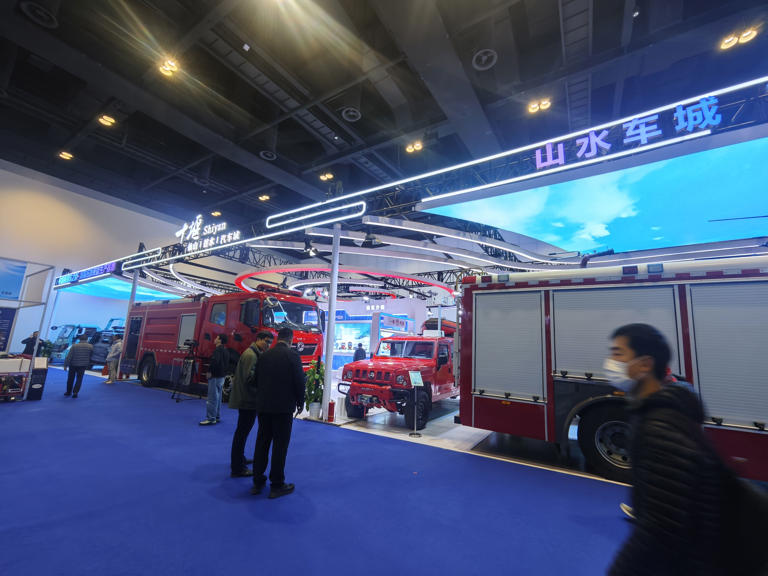 湖北十堰应急装备进京参展