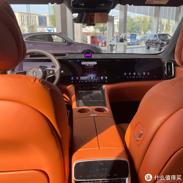 问界2025广州车展前瞻：豪华智能新高度