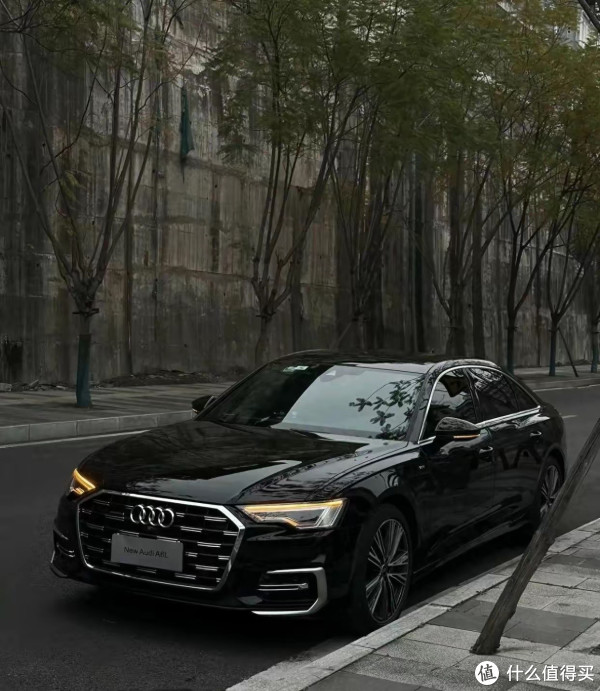 豪车市场大地震！从40万跌到25万！奥迪A6L狂卖12万辆