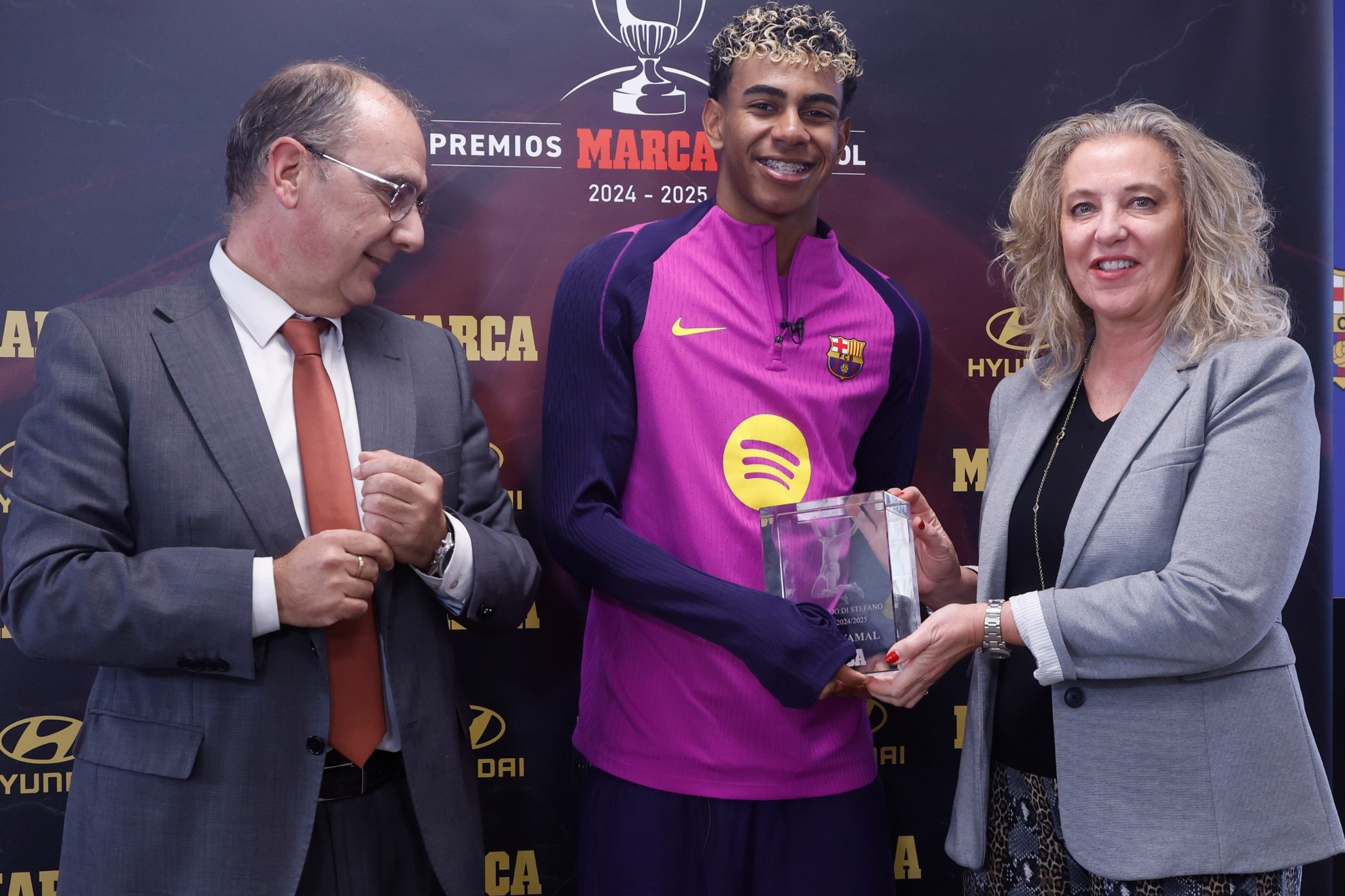 第90页Animation Magazine, image size:1980x1320