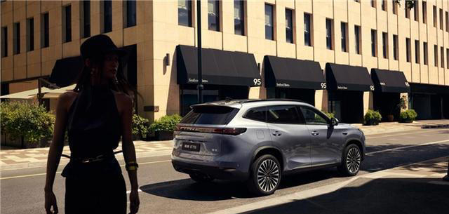 细节豪华新定义，星途ET5以大气奢华对比同价位产品