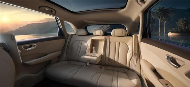 细节豪华新定义，星途ET5以大气奢华对比同价位产品