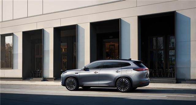 细节豪华新定义，星途ET5以大气奢华对比同价位产品