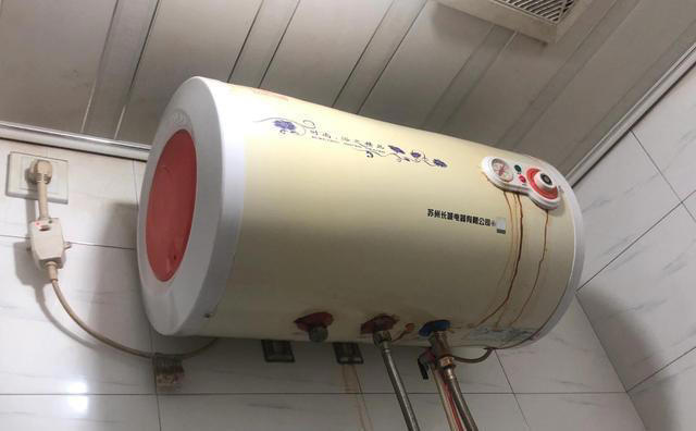 电热水器到底能不能一直开着？听了维修师傅的话，我终于明白了