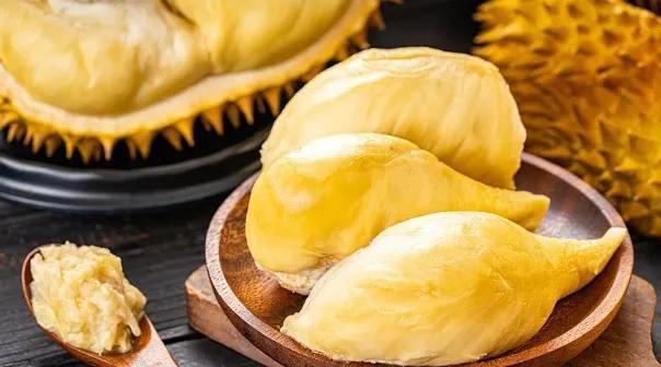 桃子不能随便吃？听一句劝：不想经常进医院，这几物别一次吃太多