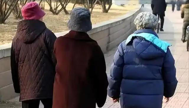 研究发现：天冷经常戴帽子的人，过不了2个月，身体会有3大变化