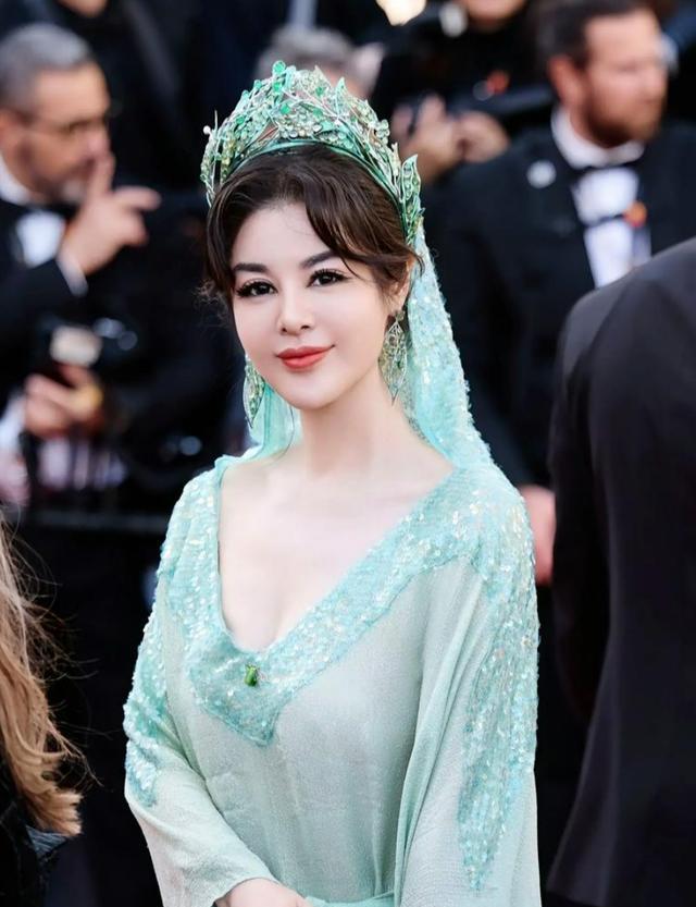 于文红给现任男友任任千万彩礼，任任给于文红提供情绪价值