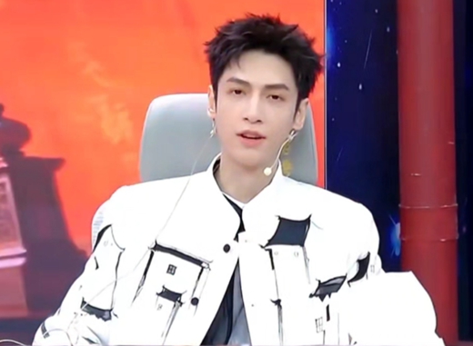 罗云熙自谦 “没综艺效果”？《大侦探》求常驻，综艺之神追着喂饭！