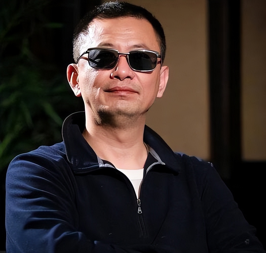 拔出萝卜带出泥！王家卫事件牵连多人，倪妮急辟谣发酵升级