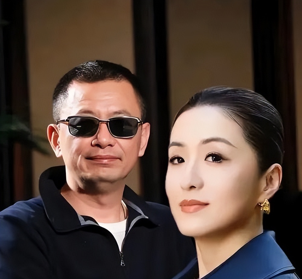 拔出萝卜带出泥！王家卫事件牵连多人，倪妮急辟谣发酵升级