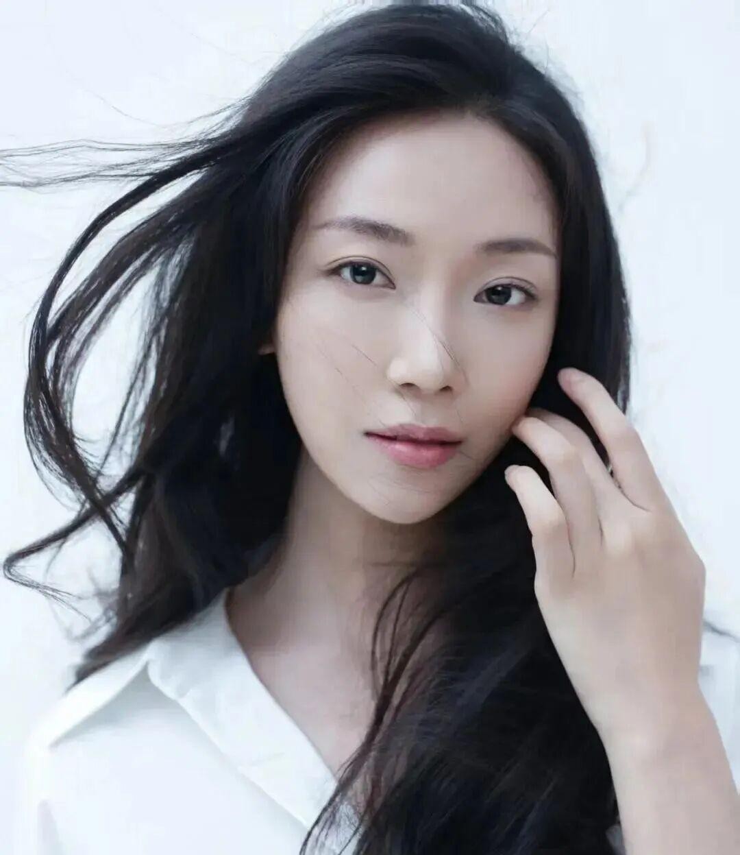 圈内最纯洁女演员无绯闻不炒作，央视为啥押宝在她身上？