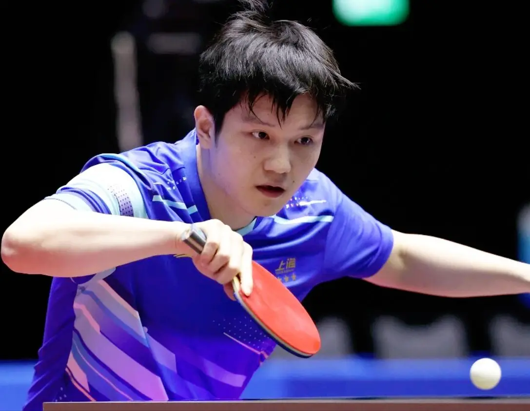 全运会：樊振东大获全胜！狂轰4-0横扫对手，率先晋级男单4强