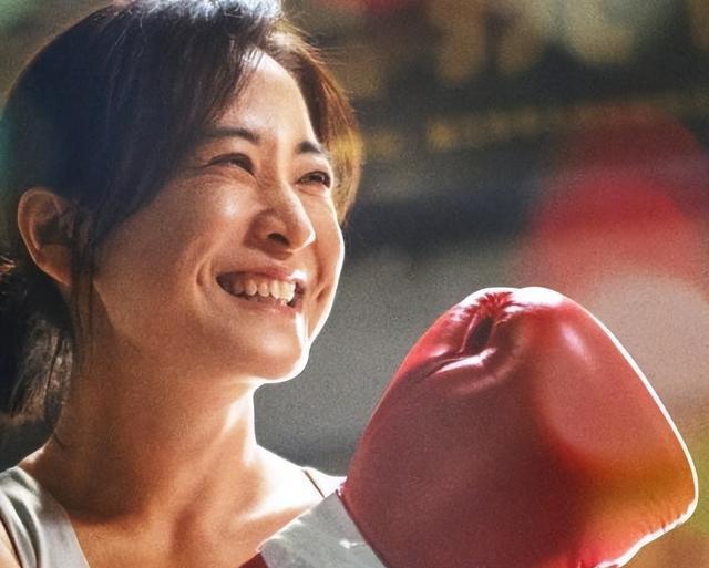 43岁贾玲，又把天花板抬上去，冯巩这个“老伯乐”当得好