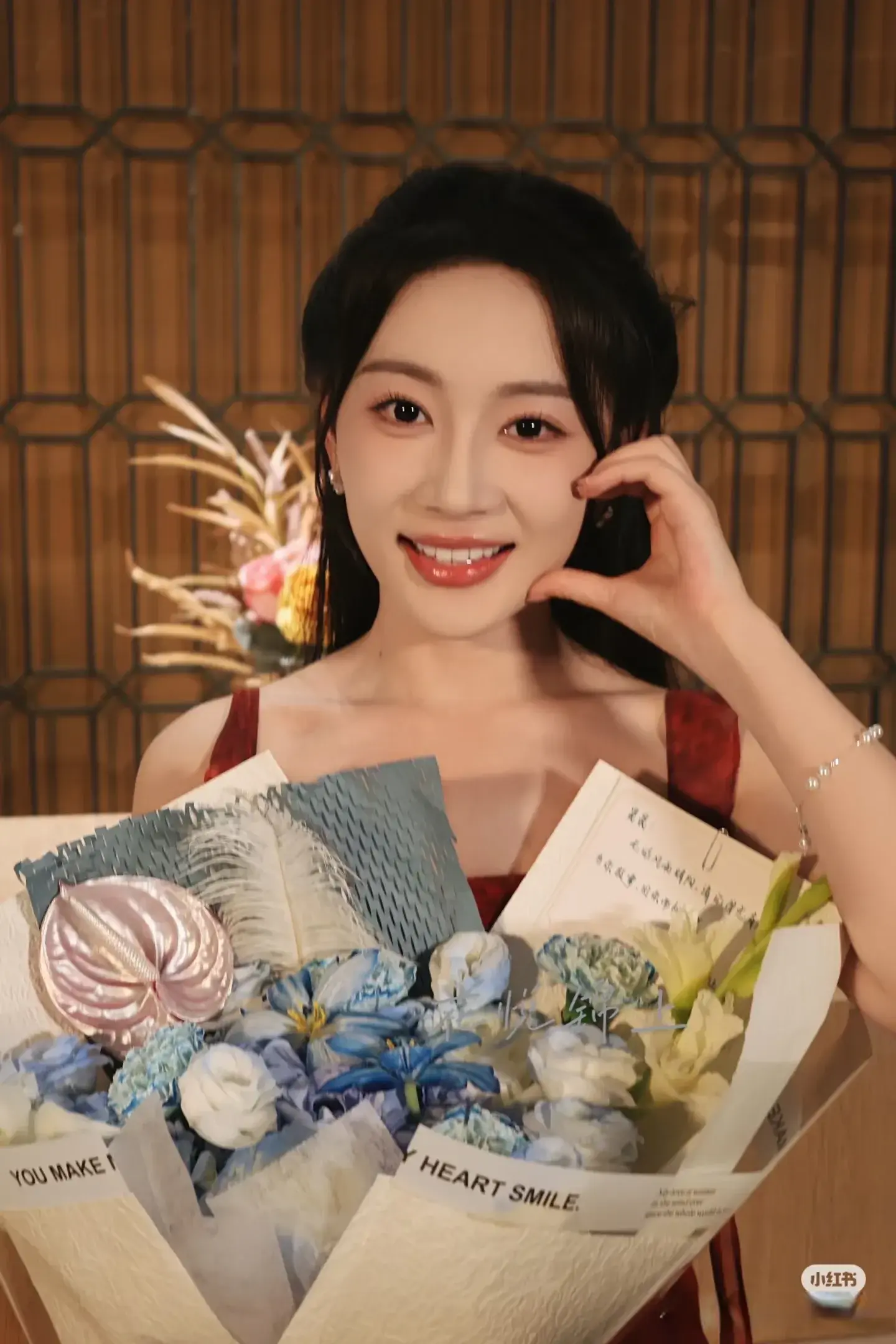 双王组合炸屏，开播24小时热度破七千万，女主比郭宇欣更有气质