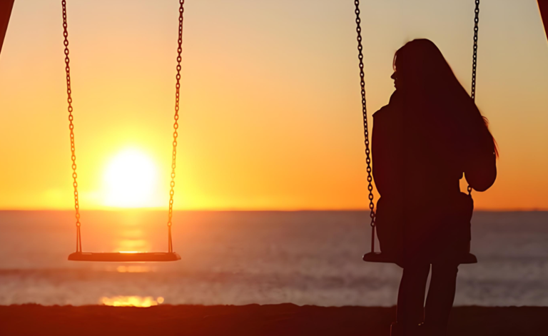 心理学上有一个词叫：间歇性效应（使异性变得越来越爱你的顶级技巧）