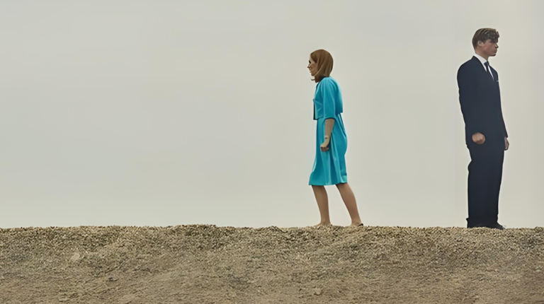 心理学上有一个词叫：间歇性效应（使异性变得越来越爱你的顶级技巧）