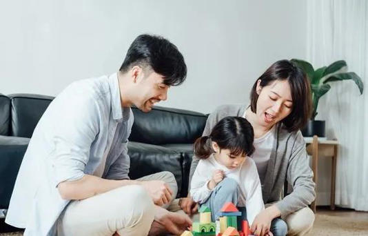 为什么儿媳不想让公婆带孙子,而选择自己带孩子,问题在哪里?