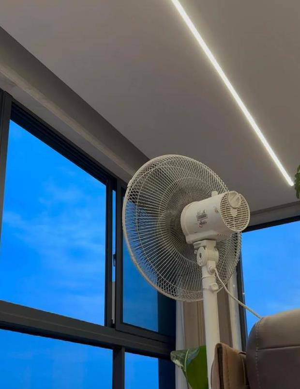 第一次感受到“风扇”的杀伤力，以为只能吹风，没想到还有这妙用