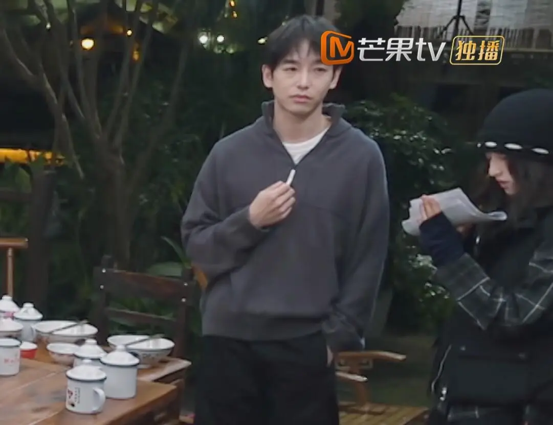 彭昱畅和张子枫的“格格不入”，让《向往的生活》彻底被打脸