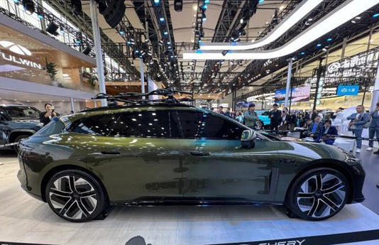 颜值、性能都不输极氪001！星途ES7 GT亮相广州车展！