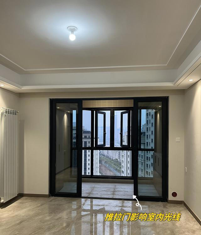 入住后才发现，这5个客厅设计太容易“翻车”了，费钱又不实用