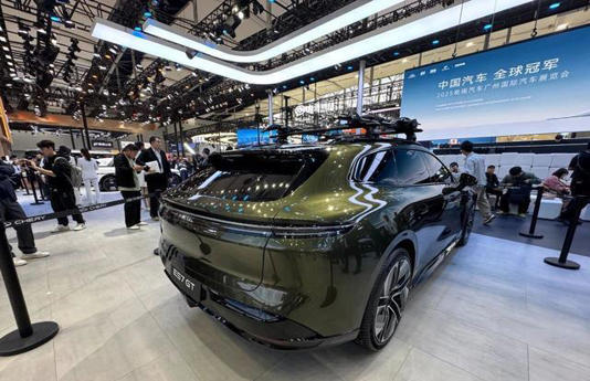 颜值、性能都不输极氪001！星途ES7 GT亮相广州车展！