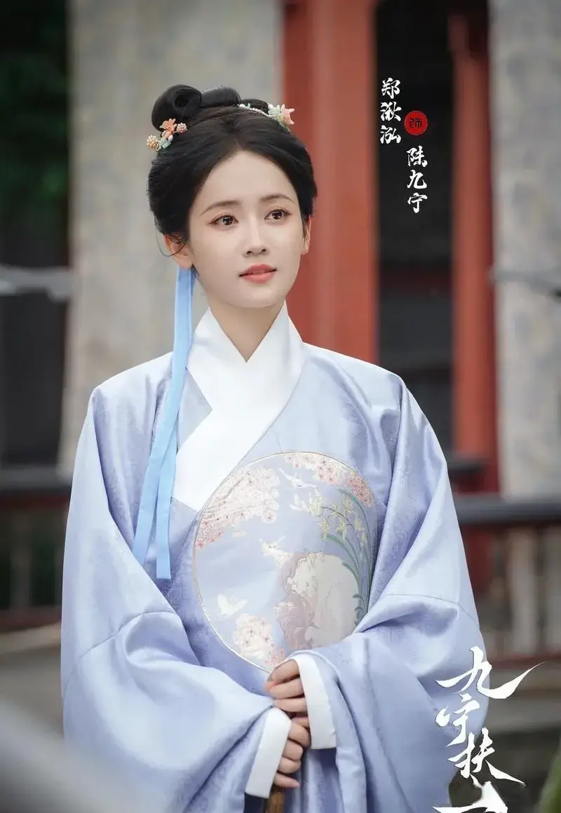 《以下犯上》爆火开播！热度17109，荣登腾讯短剧两大榜单TOP2！