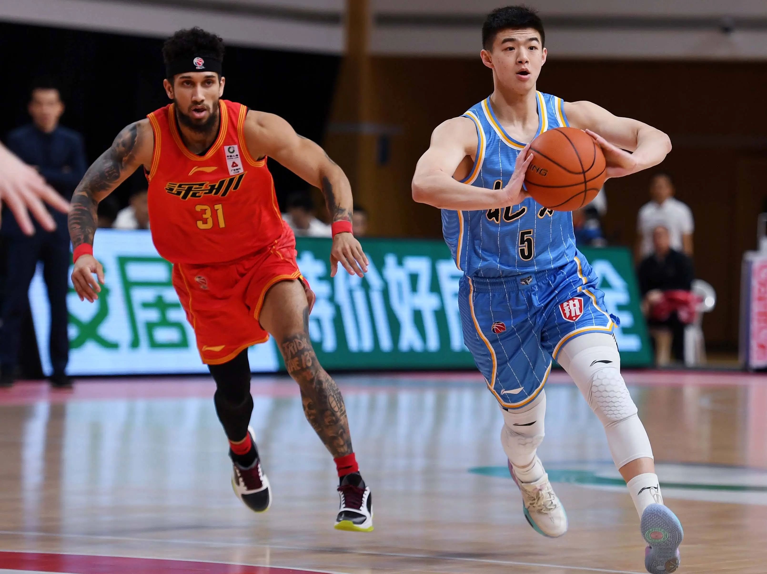 北京男篮五旧将现状：刘晓宇敲定下家，33岁前国手无人问津