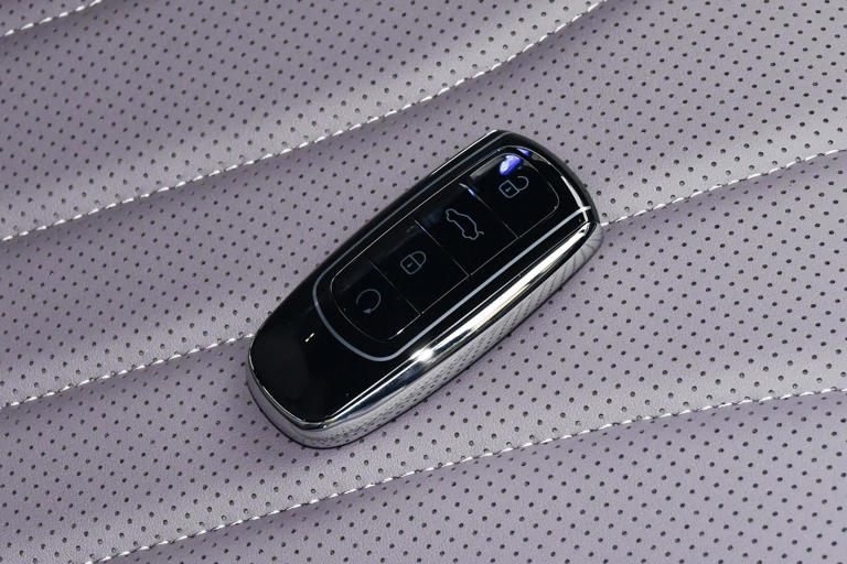 体验奇瑞瑞虎9变速箱表现：DCT与8AT各有特点