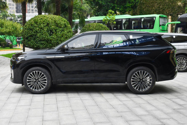 体验奇瑞瑞虎9变速箱表现：DCT与8AT各有特点