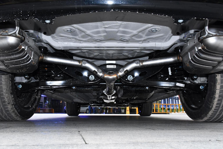 体验奇瑞瑞虎9变速箱表现：DCT与8AT各有特点