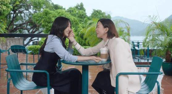 TVB小花怀孕无缘《新闻女王2》！竟出现在番外篇中！大晒与佘诗曼合照！