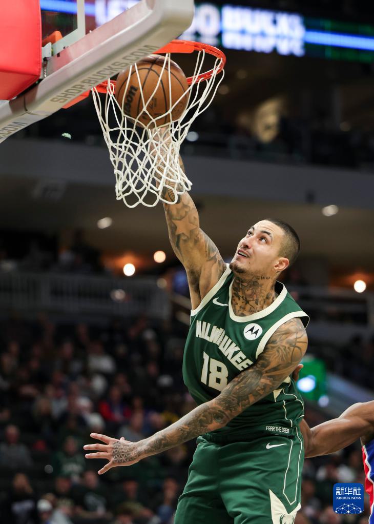 篮球——NBA常规赛：雄鹿胜活塞