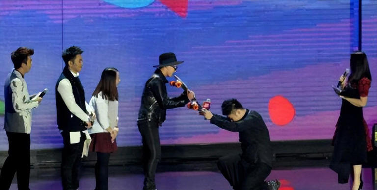 看到杜海涛和章泽天约饭，才明白为什么都说他才是隐藏最深的大佬