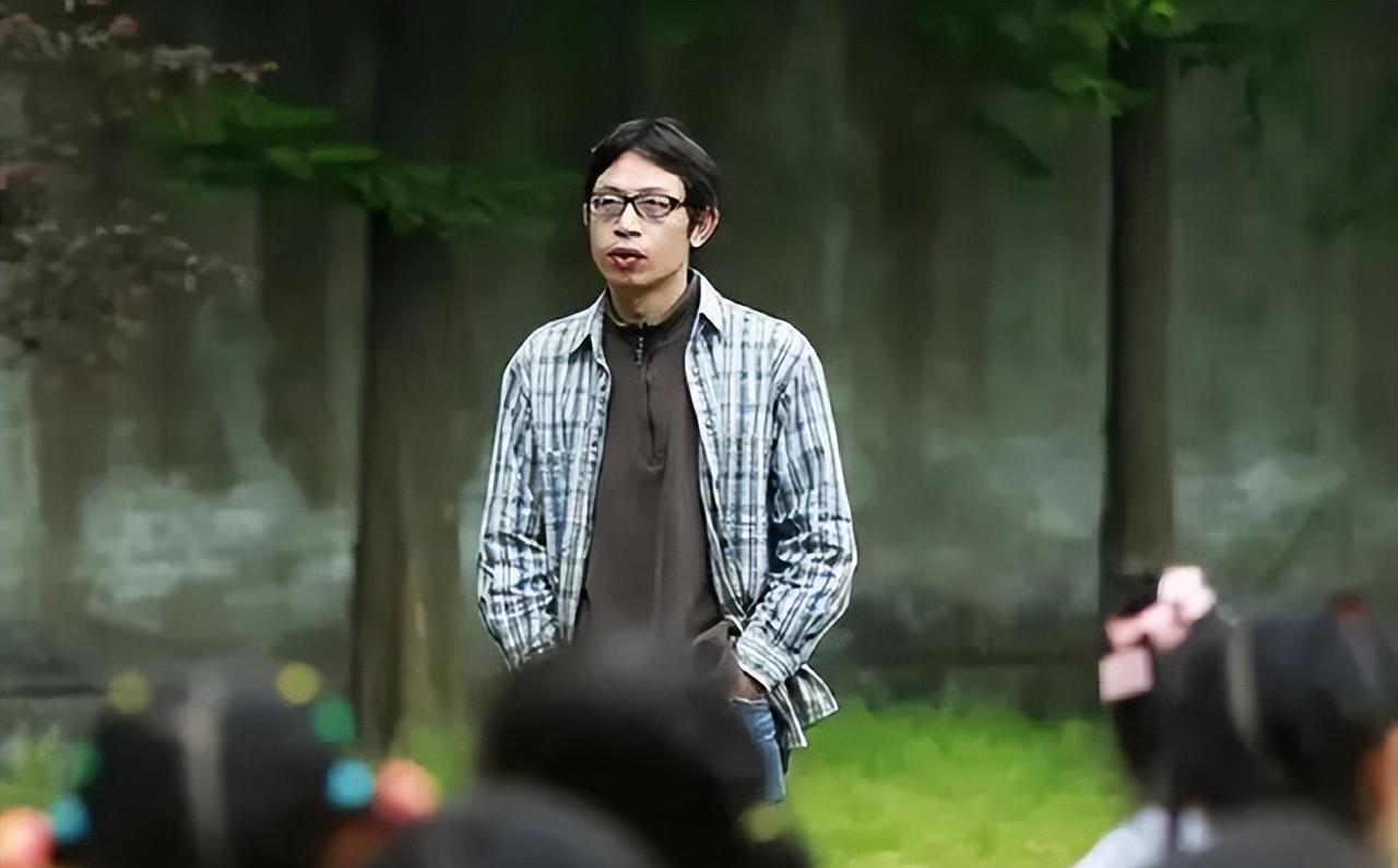 “范跑跑”下海经商，如今开豪车住豪宅，网友：输了名声赢了人生