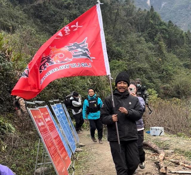 荒野求生总决赛第十天两人退赛，林北带走一块七星山的石头，文车车对妻子说“我爱你”