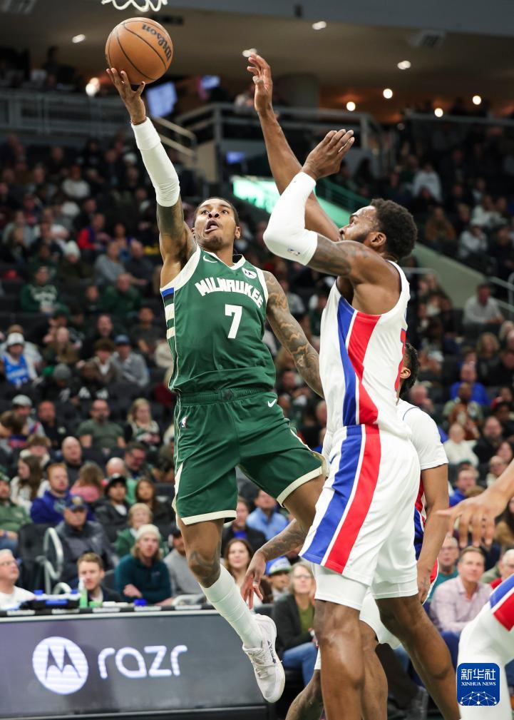 篮球——NBA常规赛：雄鹿胜活塞