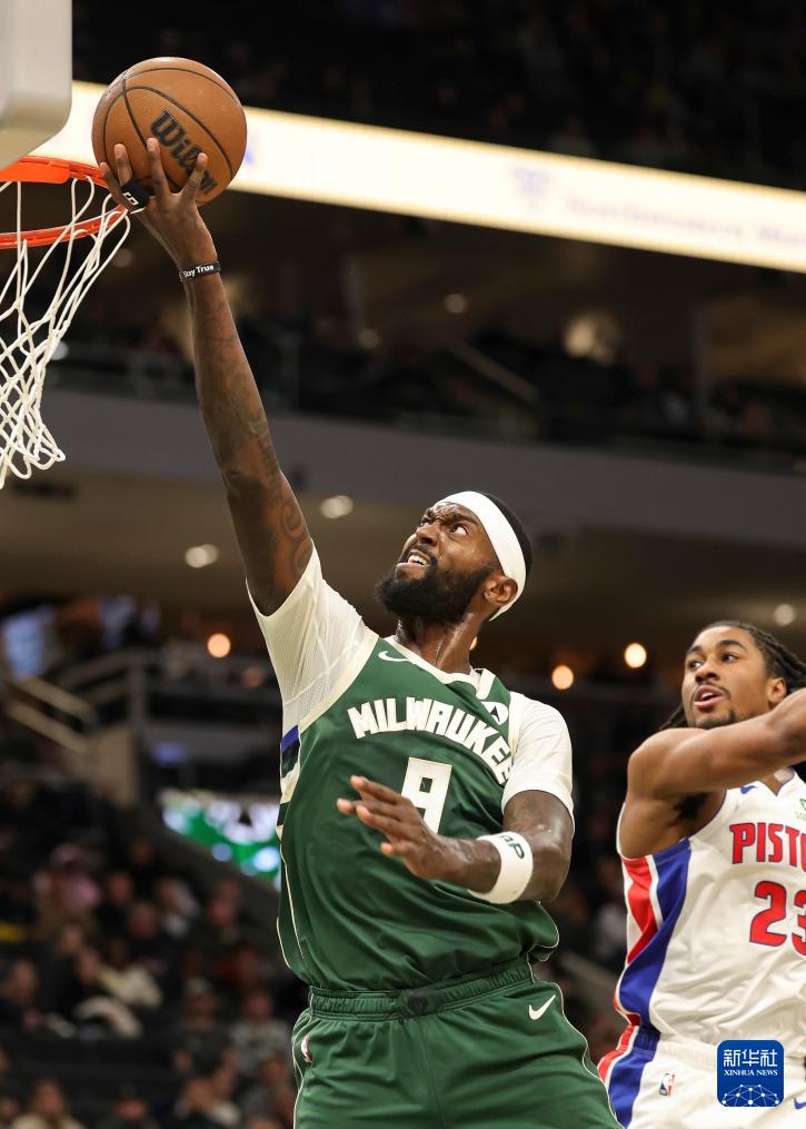 篮球——NBA常规赛：雄鹿胜活塞