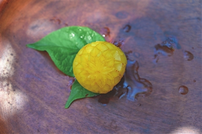 腾冲雕梅：自然与匠心的甜蜜邂逅（乡味）