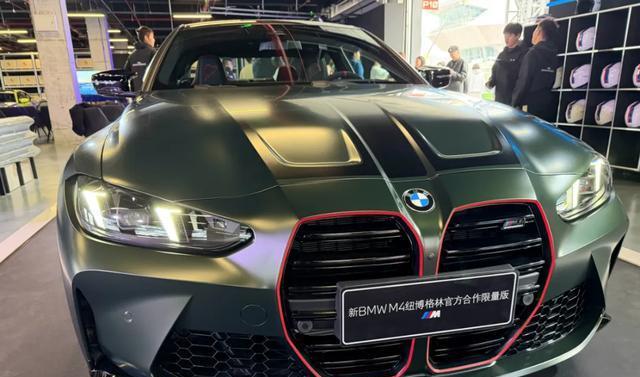 新宝马M4：不是油车回光返照，是宝马给燃油时代立最后一块里程碑