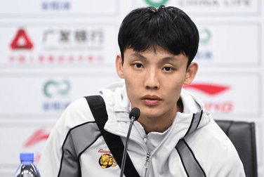 徐杰：我们很重视这场比赛，很感谢武汉支持我们的球迷