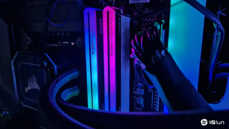 Micron砍掉Crucial品牌转向AI，游戏玩家陷入内存荒