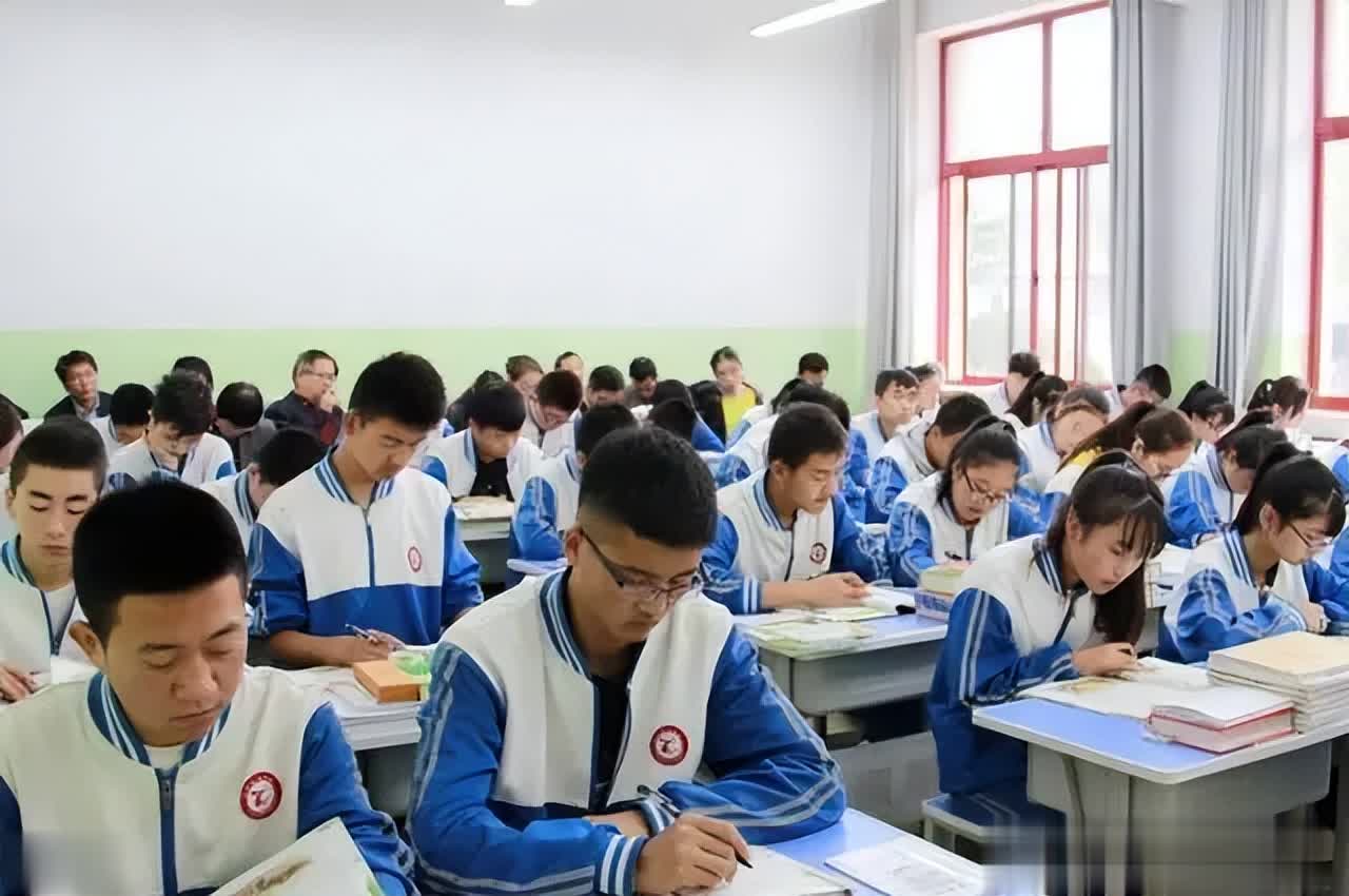 小学淡化、初中利用、高中重视，各阶段考试策略大不同