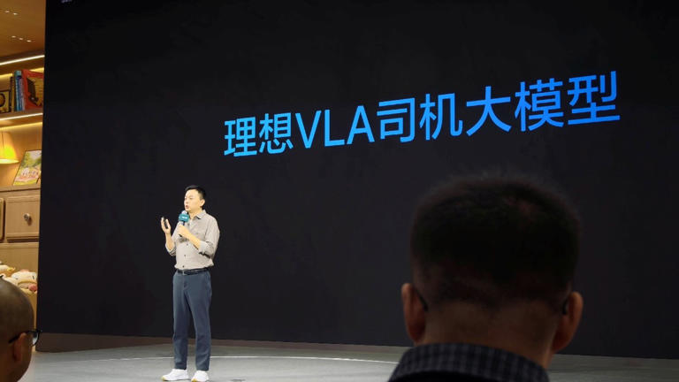 四大国产车集体推送车位到车位，新势力智驾护城河还有多少？