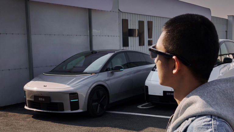 四大国产车集体推送车位到车位，新势力智驾护城河还有多少？