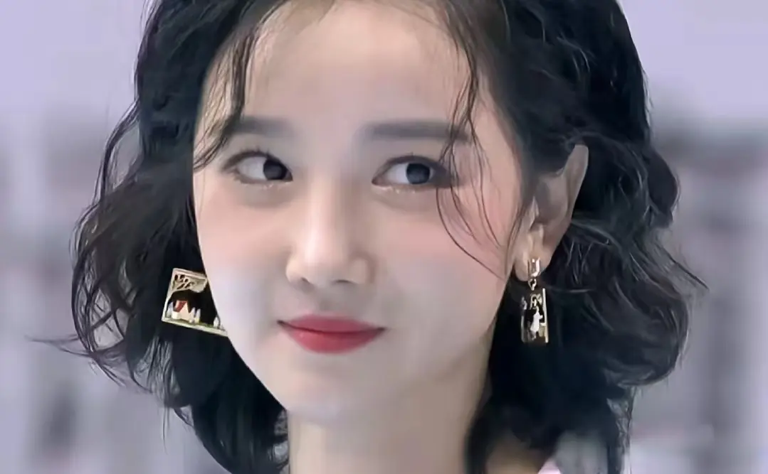 不整容的妈生脸多绝？《狙击蝴蝶》陈妍希、陈小纭对比，差别明显