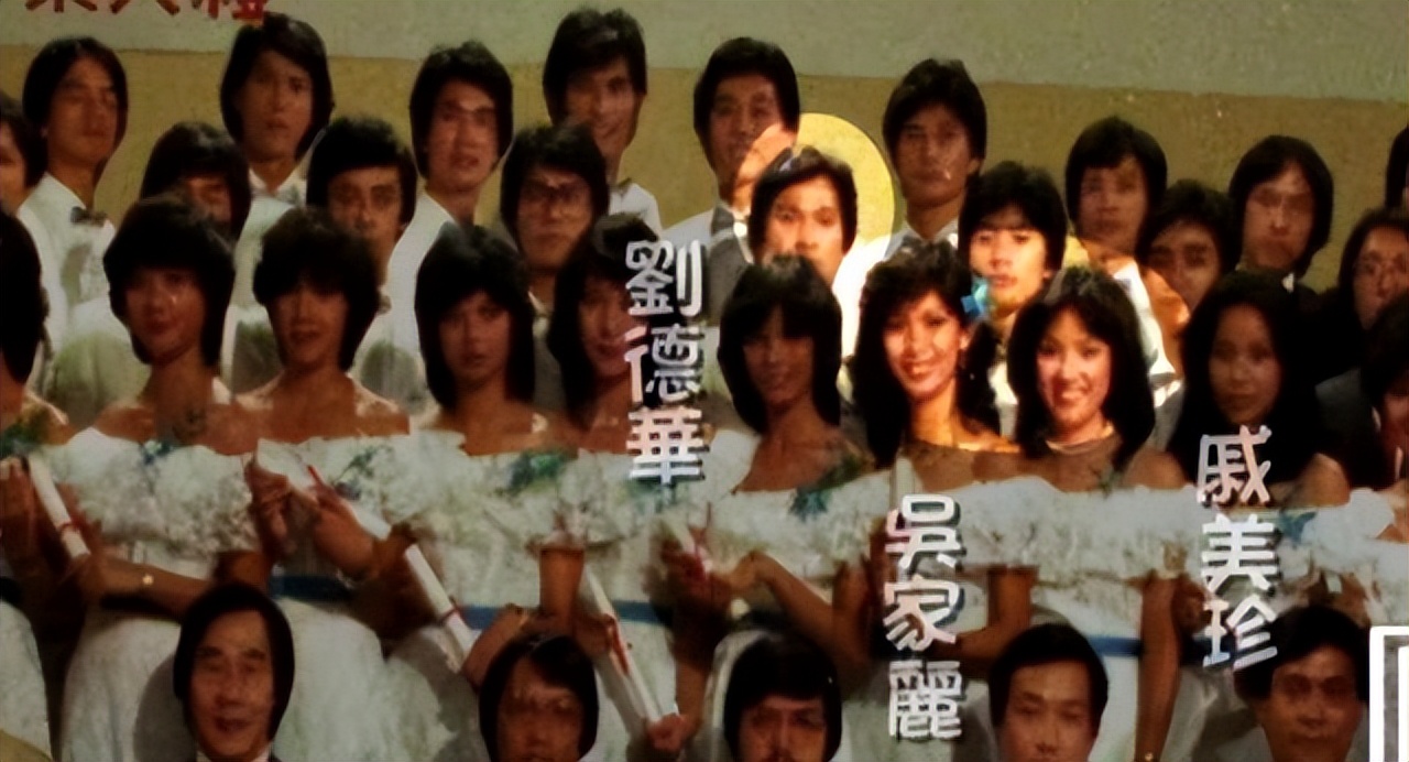 “三级艳后”曾拒绝成龙，如今61岁胖到220斤，仍美到勾人心魂！