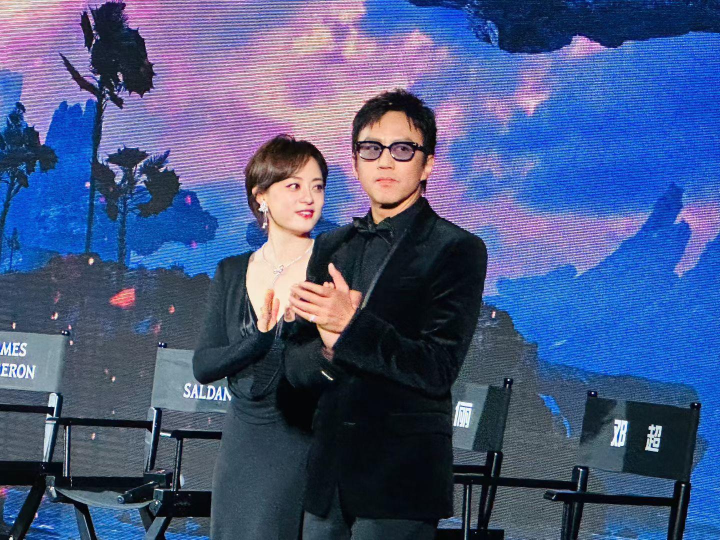 《阿凡达3》举行中国首映礼，卡梅隆称和郭帆聊了《流浪地球3》